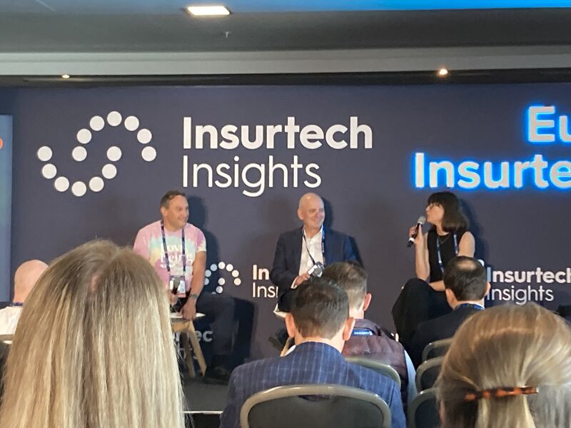 Photo of YuLife’s Kate Whitelock interviewing Sammy Rubin, Yulife Founder, and MetLife’s SVP & General Manager, Dominic Grinstead.